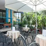 Angeles Hotel