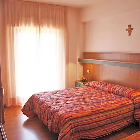 Hotel Angeles 3*