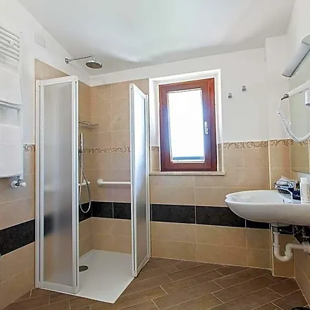 Angeles Hotel 3*